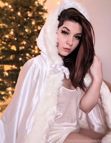 itsdollymattel exclusive actress photos