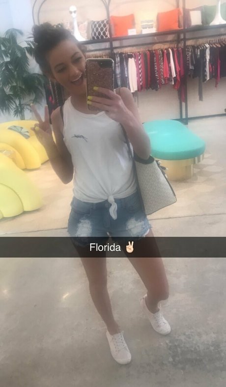 paisleypepper star exclusive pics