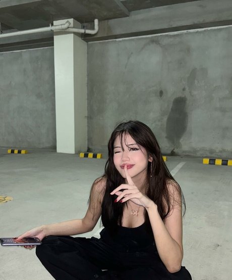 tripppollen erotic star pictures