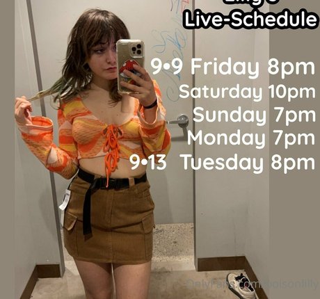 poisonlilly naked pornstar pic