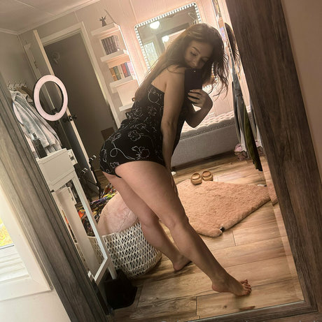 Autumn Summers sexy pornstar photos