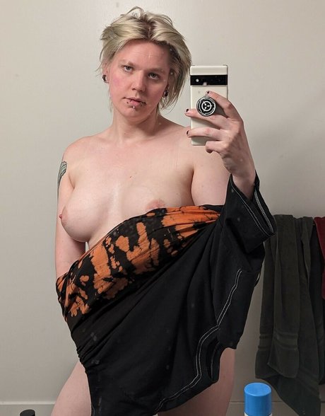 Demongirlcock pretty star galleries