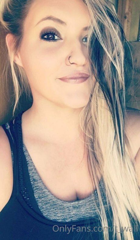 t w62 star top photo