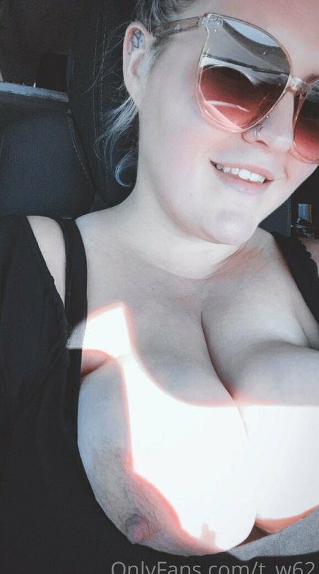 t w62 star art gallery