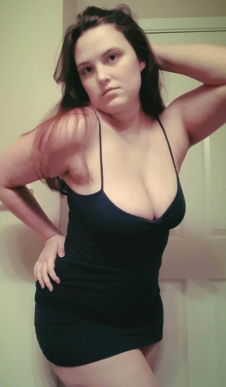 sweetnsexy93 free model pics