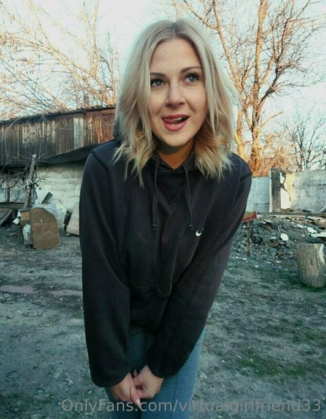 virtualgirlfriend33 sexy star image