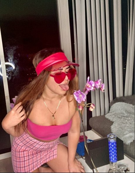 playgirlcarli18 pornstar sexy image