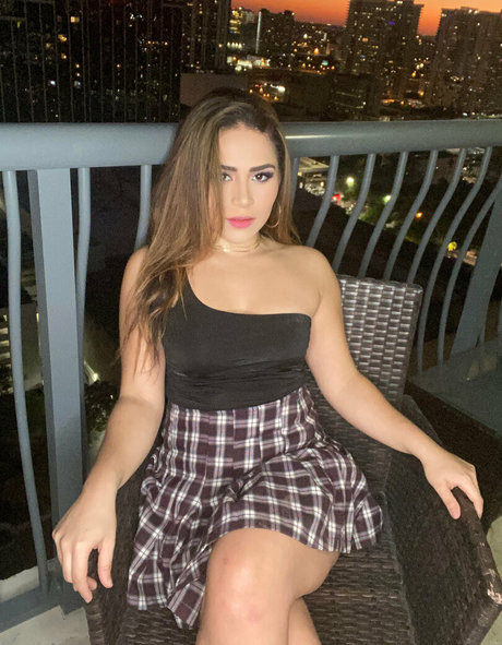 playgirlcarli18 sexy model archive