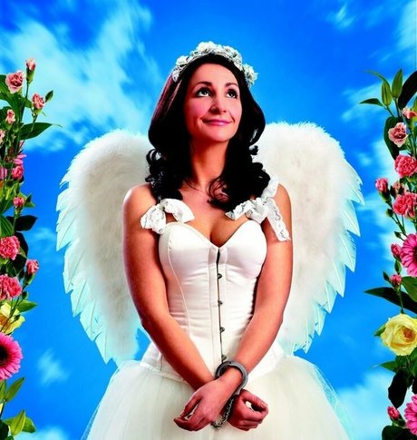 Lucy Porter art model photos