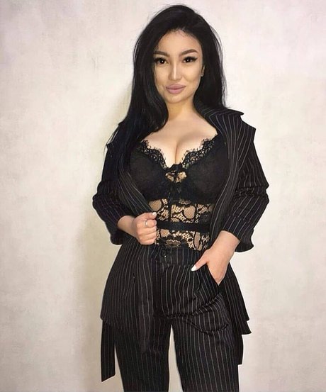 huge tits milf onlyfans beautiful porn gallery