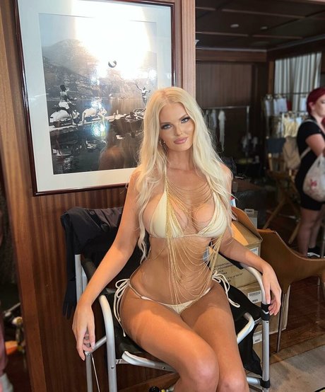 Zienna Sonne best model images