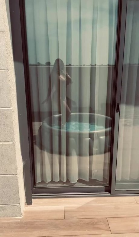 Evelin Aizenberg model exclusive pictures