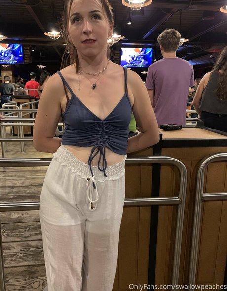 swallowpeaches model nice image