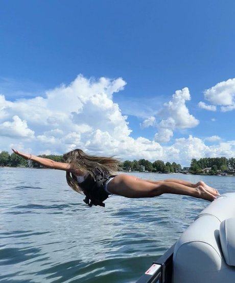 Julia Katelyn Ernst star xxx pics