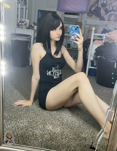 grapeflavoredfruits nude pornstar archive