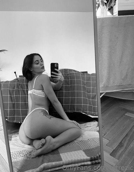 terrezic perfect model pics