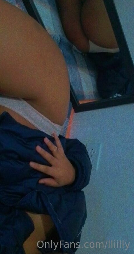 lliilly hot star picture