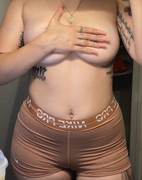 Baddestmami19 star nude galleries