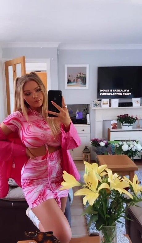 Chloe Ilsley beautiful model pics