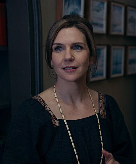 Rhea Seehorn adult star pics