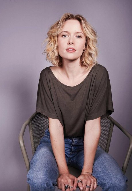 Amelia Eve model nudes img