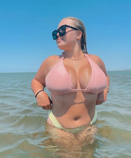 dmv onlyfans beautiful image