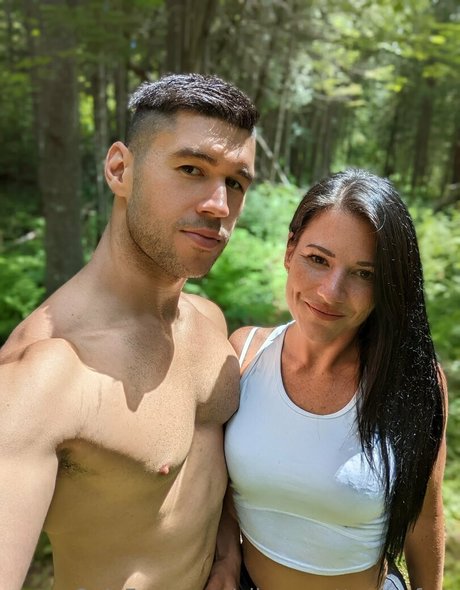 ylissaprettymanfree model adult pics