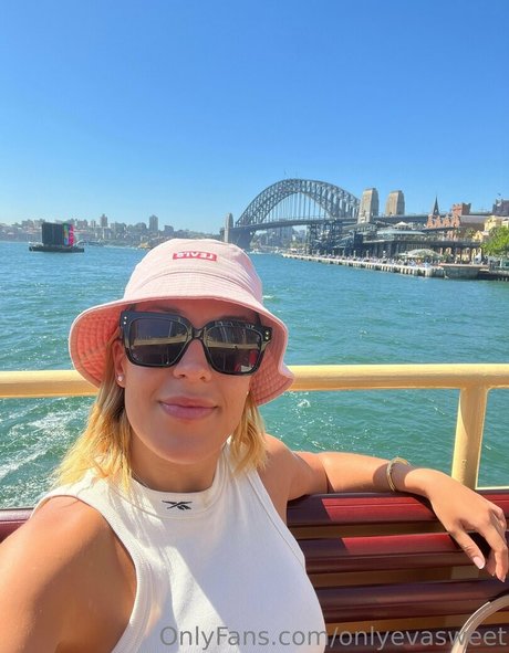 onlyevasweet hd model img