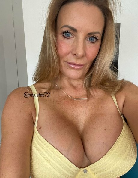 huge tits milf onlyfans hot xxx gallery