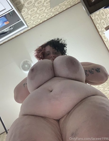 laceee1996 nude star image