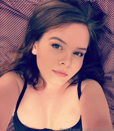 lollylover exclusive actress pic