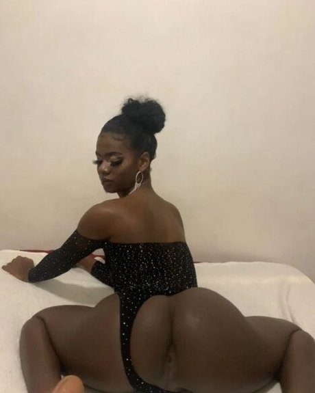 Melissa Vitoria adult star pic