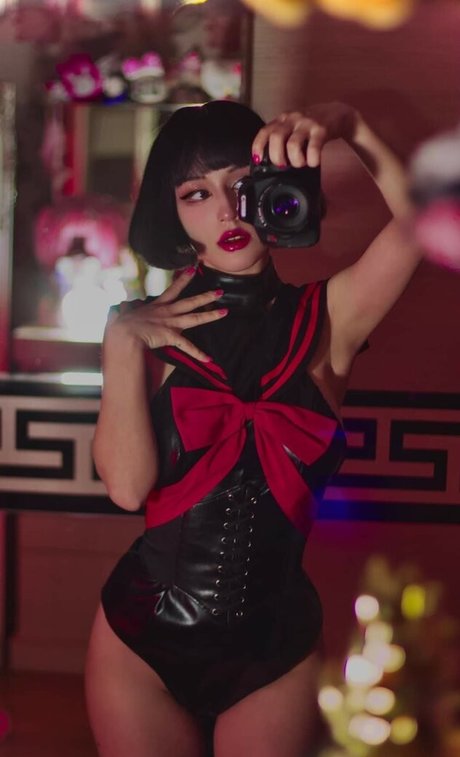 Anayami star hot images