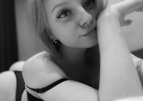 zachec model nice pic