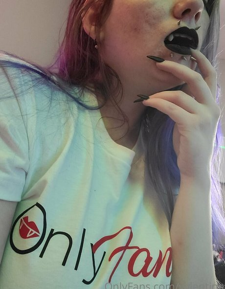 vylentine nude pornstar pics