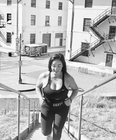 shemale masturbation onlyfans pornos gallery