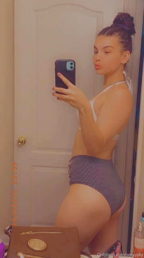 sexyyyky hot pornstar gallery