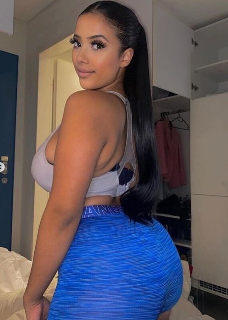 viyalyn pornstar free photos