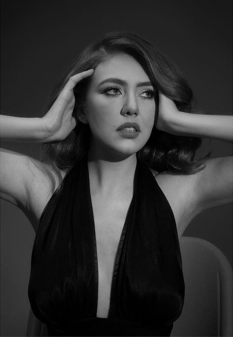 Rahma Hassan star hot gallery