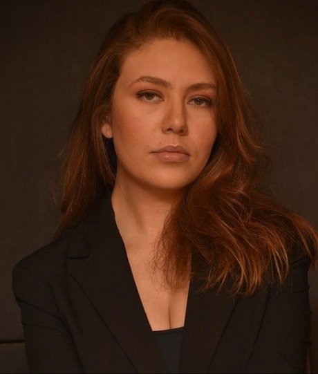 Rahma Hassan art actress galleries