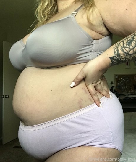 hairy legs onlyfans sexy nude pic