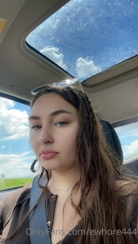 ewhore444 star nudes img
