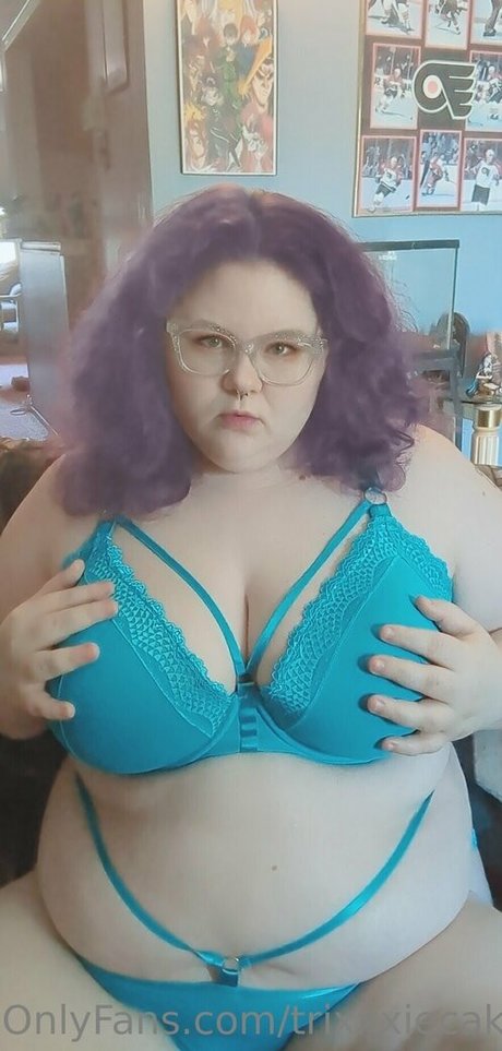 trixxxiecake actress photos