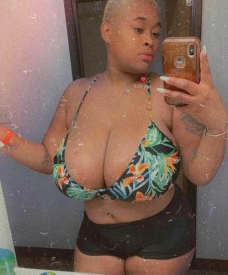 ChellMzDonald sex star images