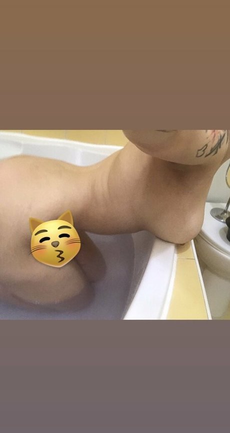 ilouisekari pornstar high quality gallery