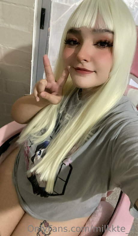 milkkte 4 art actress gallery