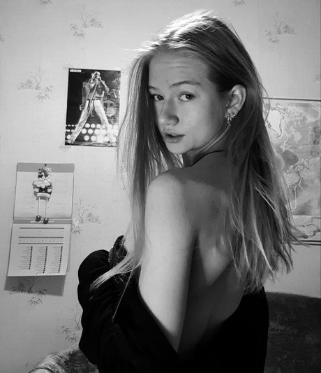 Isobel s Adventures pornstar photo