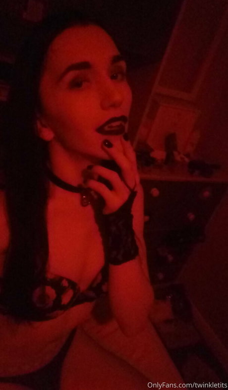 twinkletits high quality pornstar img