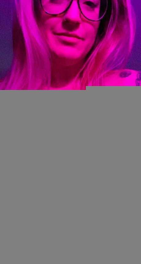 onlymiaux high quality actress photo