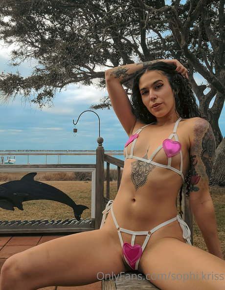sophi kriss naked model img